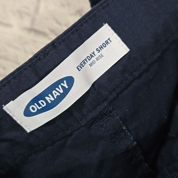 Old Navy Mid-Rise Twill Everyday Short 5" Flat Front Pocket Chino Stretch Navy - Picture 3 of 5